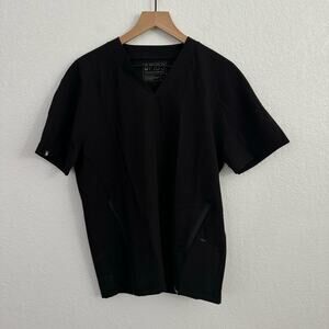 FIGS Men's Everton Raglan Short Sleeve V-Neck Zip-Pocket Scrub Top Black Small